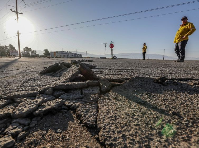 2019 Rocks California with Earthquakes and Wildfires