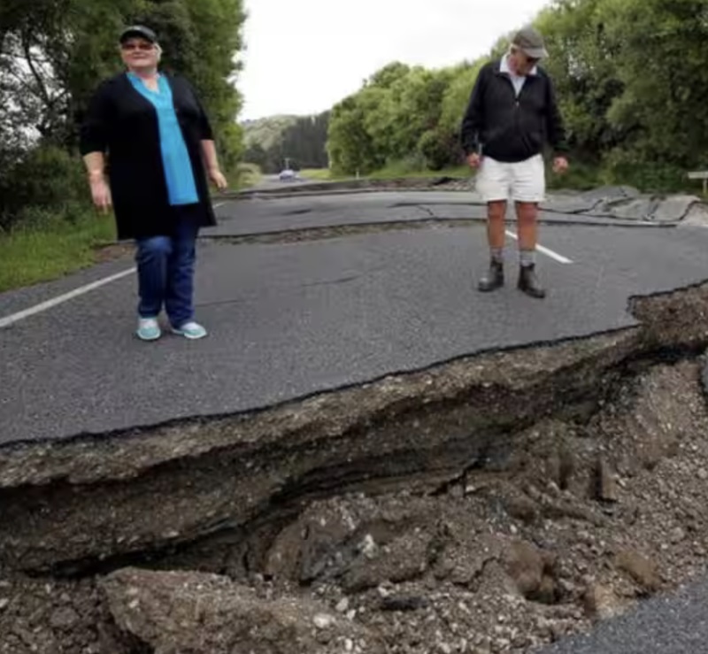 Can major quakes be predicted in advance?